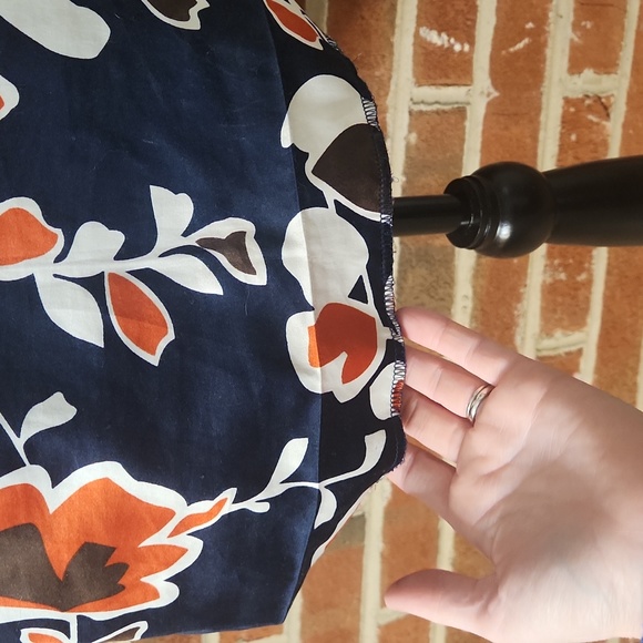 Banana Republic floral dress, size 0 - Picture 6 of 6